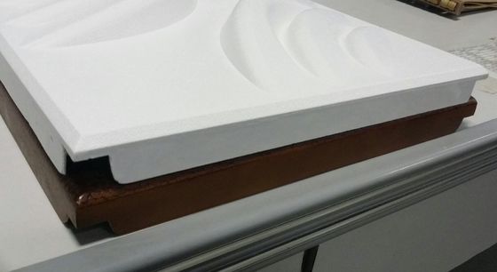 Le tableau 3D 500 mmx500 mm est le matériau décoratif idéal pour la construction de bâtiments modernes