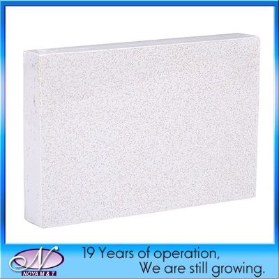 Plaque de plafond rectangulaire en fibres de laine minérale pour décoration acoustique en forme de rectangle