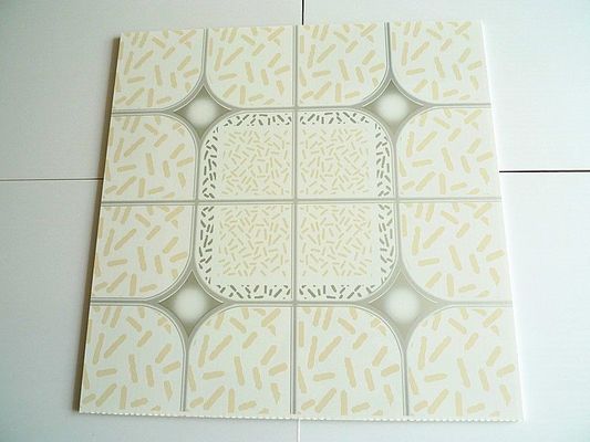 Panneaux muraux texturés en PVC 3D en PD108 coloré pour les matériaux de mur et de plafond