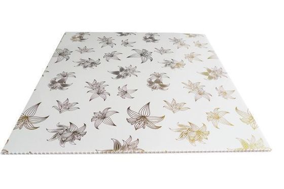 Panneau / panneau en PVC 3D de taille personnalisée pour la décoration des murs et des plafonds dans la salle de réunion