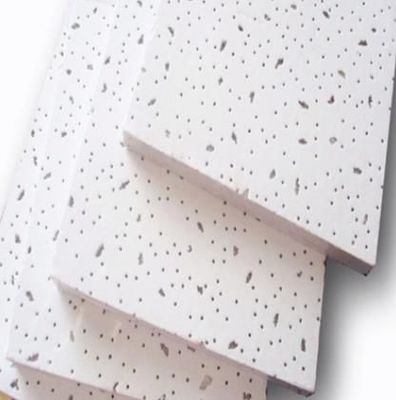 Panneaux de carreaux de plafond en fibres minérales acoustiques en laine en goutte à goutte avec lignes de bande