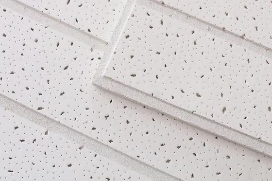 Carreaux de plafond en laine minérale acoustique pour la décoration et l'isolation des hôtels