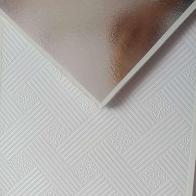 Tableau de plafond suspendu en plâtre en PVC revêtu de vinyle acoustique certifié SGS