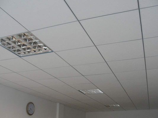 Carreaux de plafond carrés avec isolation thermique et absorption acoustique du son