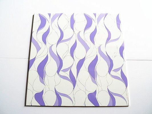 Panneau 3D en plastique PVC imperméable pour la décoration de murs et de plafonds non personnalisé 500 mmx500 mm