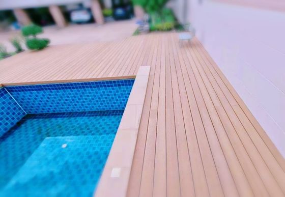 Rameau en bois plastique composite en WPC et pilier décoratif en pergola Surface brune Finie