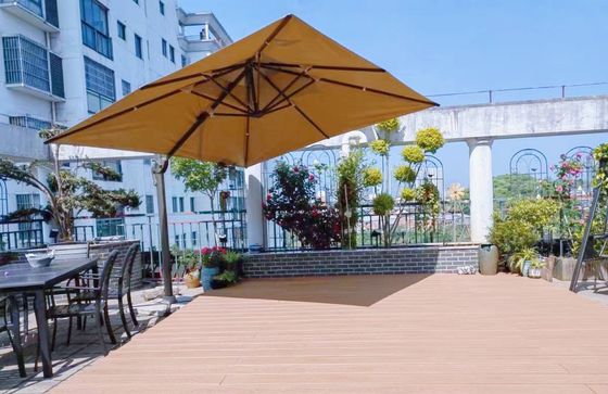 90*90-Un pilier de clôture en bois plastique composite étanche pour votre terrasse