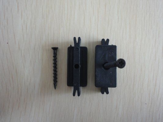 Clips de revêtement de sol en bois plastique composite WPC avec motif en acier inoxydable et en grain de bois