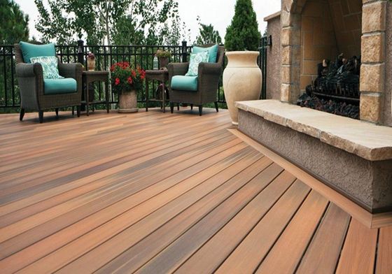 135mm*25mm bois plastique composite décoration extérieure avec des matériaux HS135*25-A