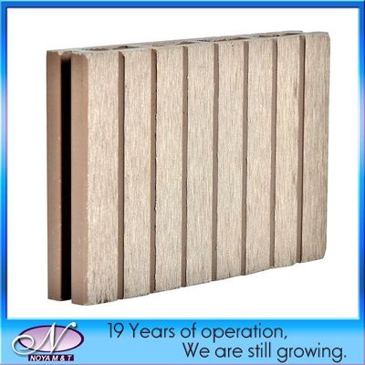 150*25 mm de revêtement de sol en plastique composite en bois de cendres WPC supérieur pour le jardin / sol extérieur
