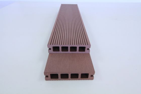 150 mm*25 mm Carreaux de revêtement de sol en WPC sur mesure pour l'extérieur, fabriqués avec du composite en bois plastique