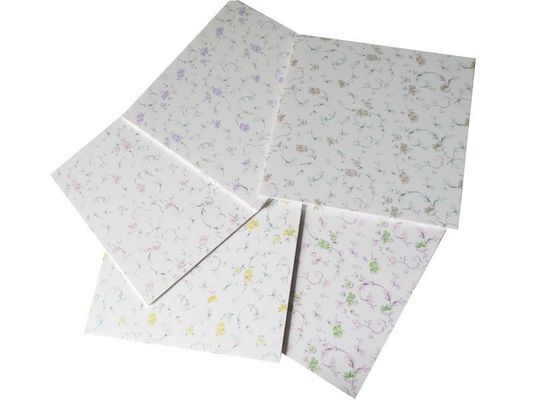 Panneau 3D en PVC plastique résistant à l'eau coloré pour décoration murale de KTV / bar 500*2000*3.0mm