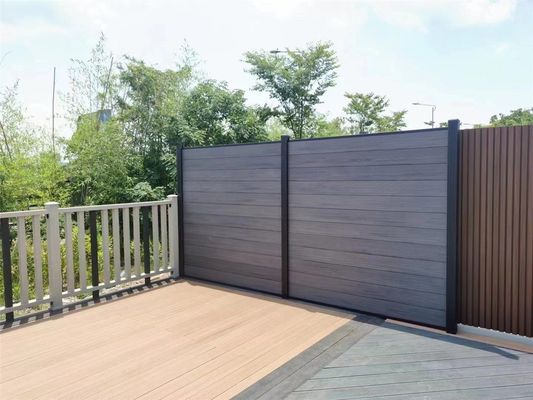 Clôture de terrasse en bois plastique composite WPC NY75*25 avec motif de grain de bois