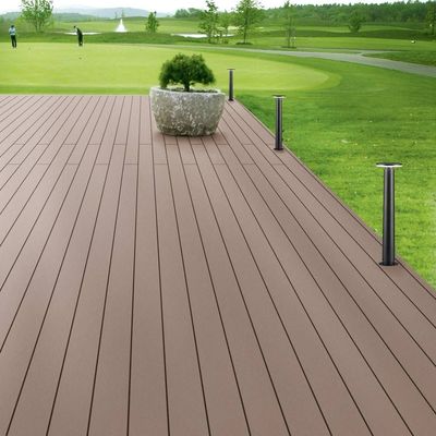 Modèle de grain de bois Carreaux de revêtement de sol en WPC avec plancher en bois composite très brillant