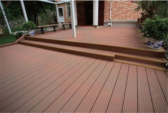 150mm*25mm Carreaux de plancher de terrasses en bois vert en plastique composite en WPC