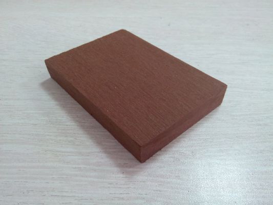 150 mm*25 mm plancher en bois synthétique plastique composite/WPC pour espace de vie extérieur