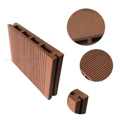 Tableau de terrassement en bois synthétique composite/WPC pour jardin extérieur Shacman Sinotruk