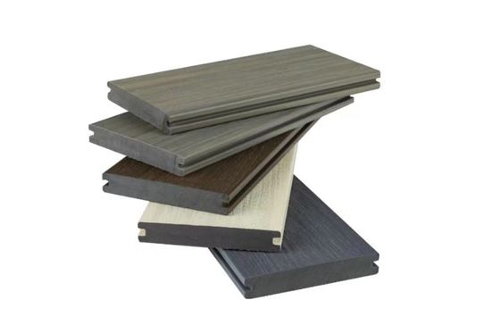 Type de plancher en bois composite 150 mm*25 mm pour plancher extérieur Plancher en bois massif composite