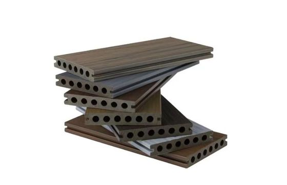 Décoration en bois plastique composite pour l'extérieur