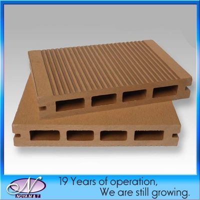 Plancher de terrasse composite en bois et en plastique pour jardin extérieur sur mesure