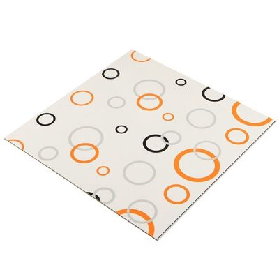 Insulation acoustique intérieure de 500 mm x 500 mm Panneaux muraux 3D pour toile de fond de télévision moderne
