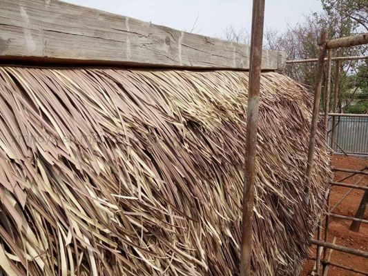 Décoration de jardin africain Composant de matériau en PVC Brique Rousse Carreaux de toiture en chaume ignifuge