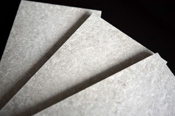 Plaque de ciment en fibre de bois ignifuge pour cloisons d'absorption acoustique intérieure