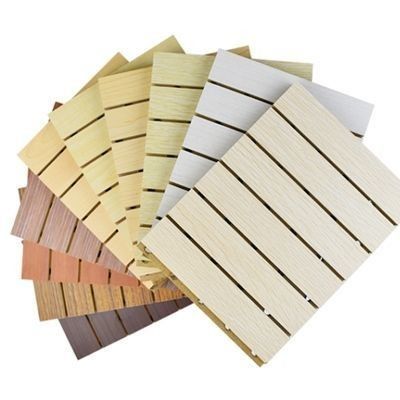 600*600 Panneau en bois résistant au feu, acoustique, absorbant le son, pour la décoration murale