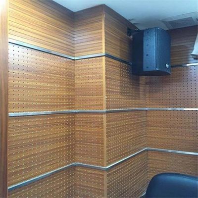 Panneaux acoustiques imperméables pour une isolation efficace des plafonds et des murs certifiés SGS