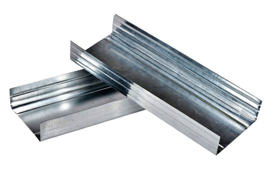 3000 mm longueur standard Furring métal acier canal principal U pour la résistance du système de plafond