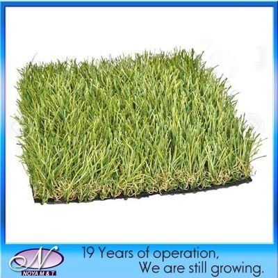NYG003 Herbe de gazon synthétique Le choix idéal pour la décoration extérieure Hauteur de pile 25 mm