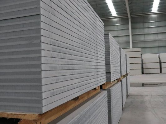 Matériaux réfractaires à l'isolation thermique pour les caractéristiques ignifuges des fibres céramiques