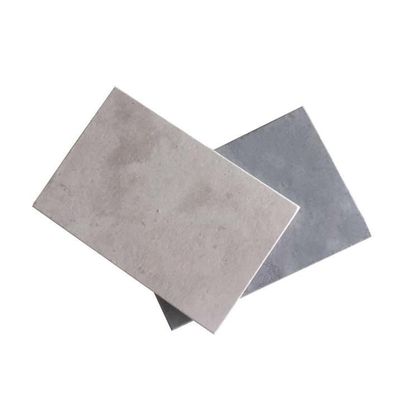 Matériaux réfractaires à l'isolation thermique pour les caractéristiques ignifuges des fibres céramiques