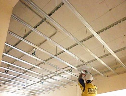 Les barres en T pour le système en suspension 27*24*1200 et 32/38*24*3600