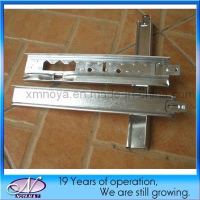 Angle de paroi 24*24*3000 et tee principal 32/38*24*3600 pour la barre de tee à grille en T suspendue au plafond