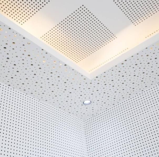 Carton Dimensions 613 X 623 X 130 160 mm Plafond en fibres minérales pour la décoration hôtelière