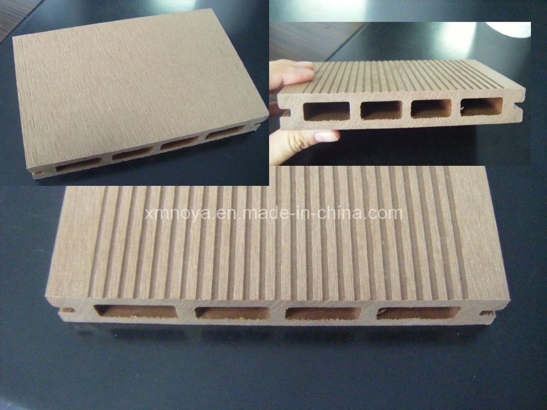 Décoration en bois plastique composite pour l'extérieur