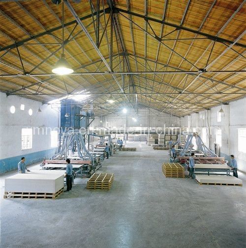 Panneau mural de ciment à cloisons ignifuges à haute résistance pour matériaux de décoration de bâtiments