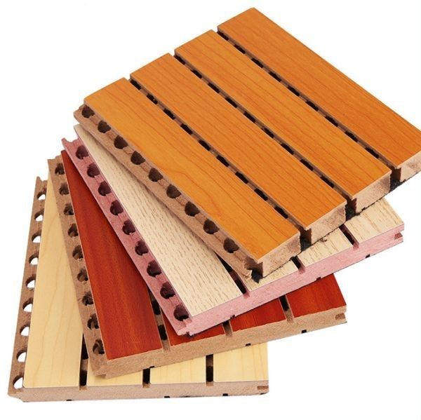 Panneau acoustique en bois perforé pour la décoration murale