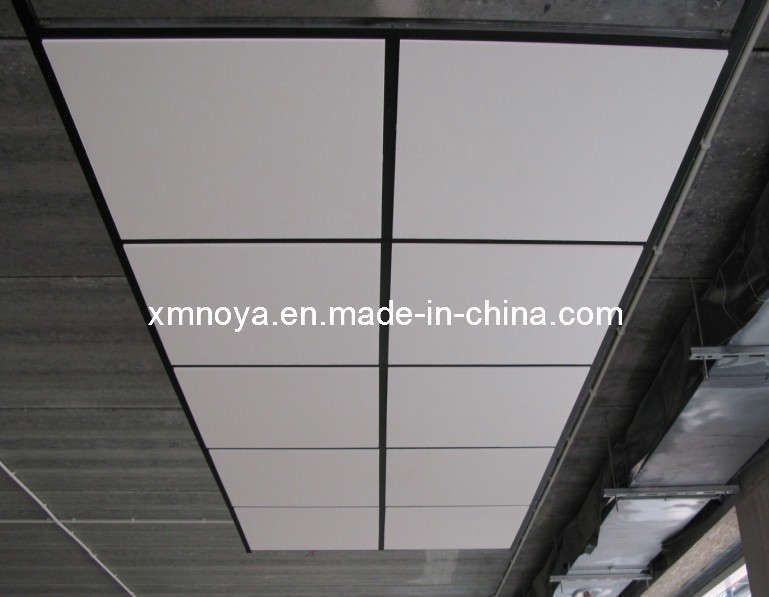 Carreaux de plafond en fibre de verre ignifuge pour l'isolation acoustique et la décoration