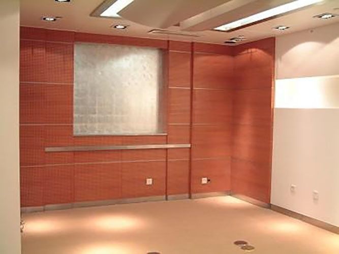 Panneau mural en MDF en bois acoustique ignifuge pour décoration intérieure