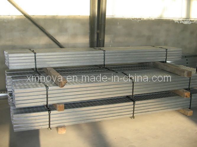 Quille en acier léger de 148 mm de largeur pour profilés de paroi sèche métalliques