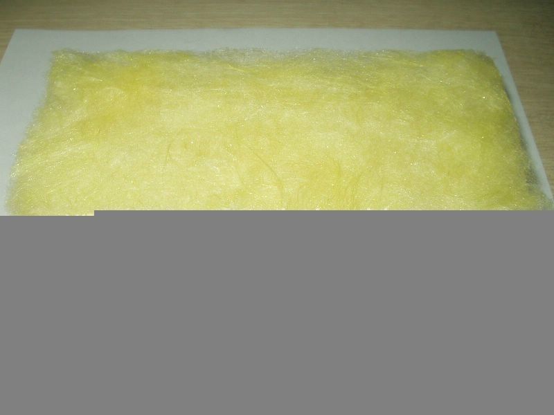 12 à 96 kg/m sup3 Densité apparente Laine de verre pour isolation acoustique et thermique